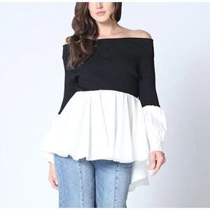 Gracia Ruffle Bottom Shirt Off-Shoulder Knit Top Sz. S